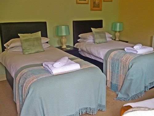 The Steppes Holiday Cottages Херефорд Экстерьер фото